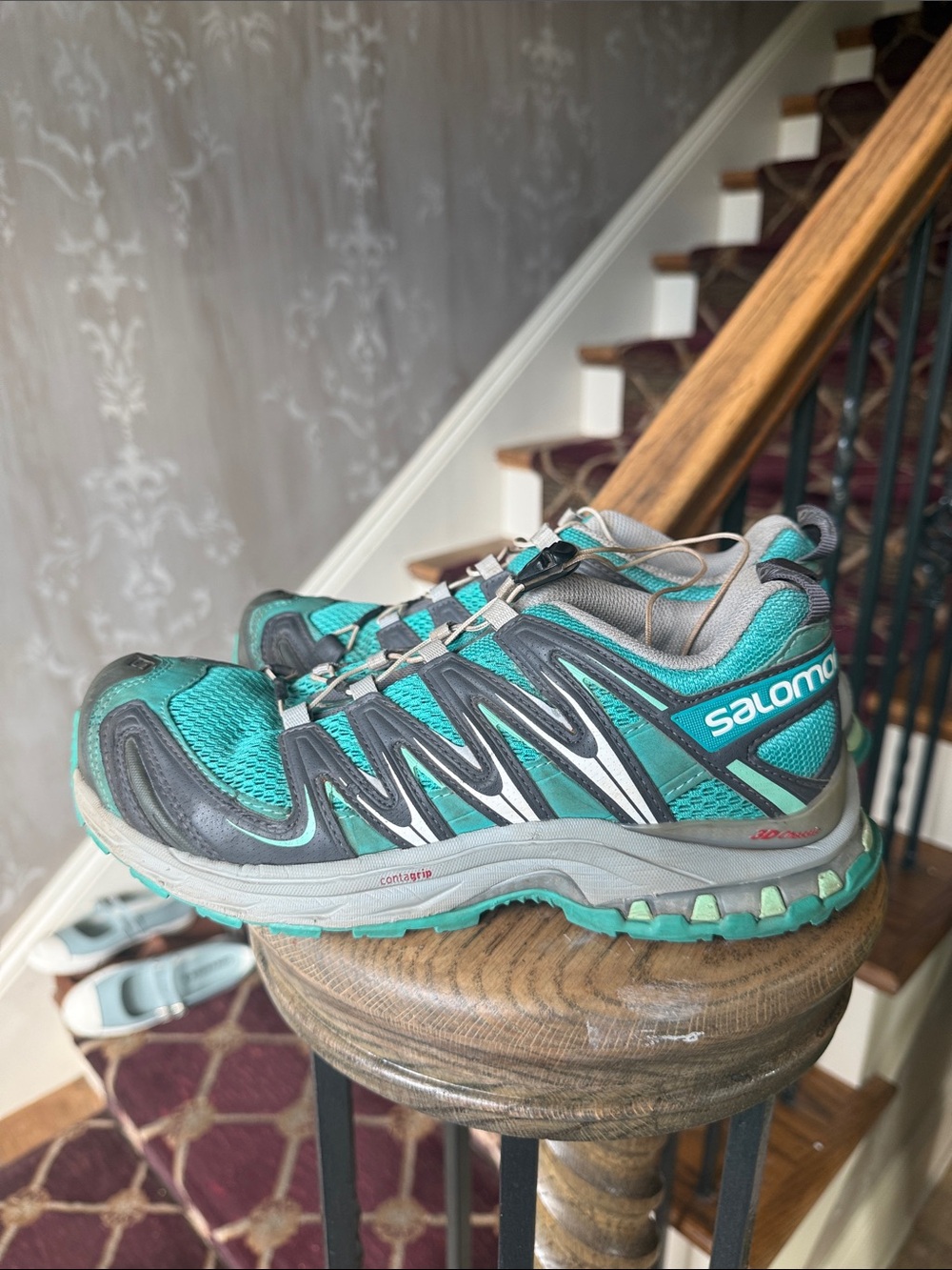 Salomon XA Pro 3D trail running shoes 6.5. Good condition